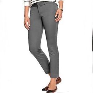 ⚡️NEW ITEM: Old Navy Gray Pixie Pants